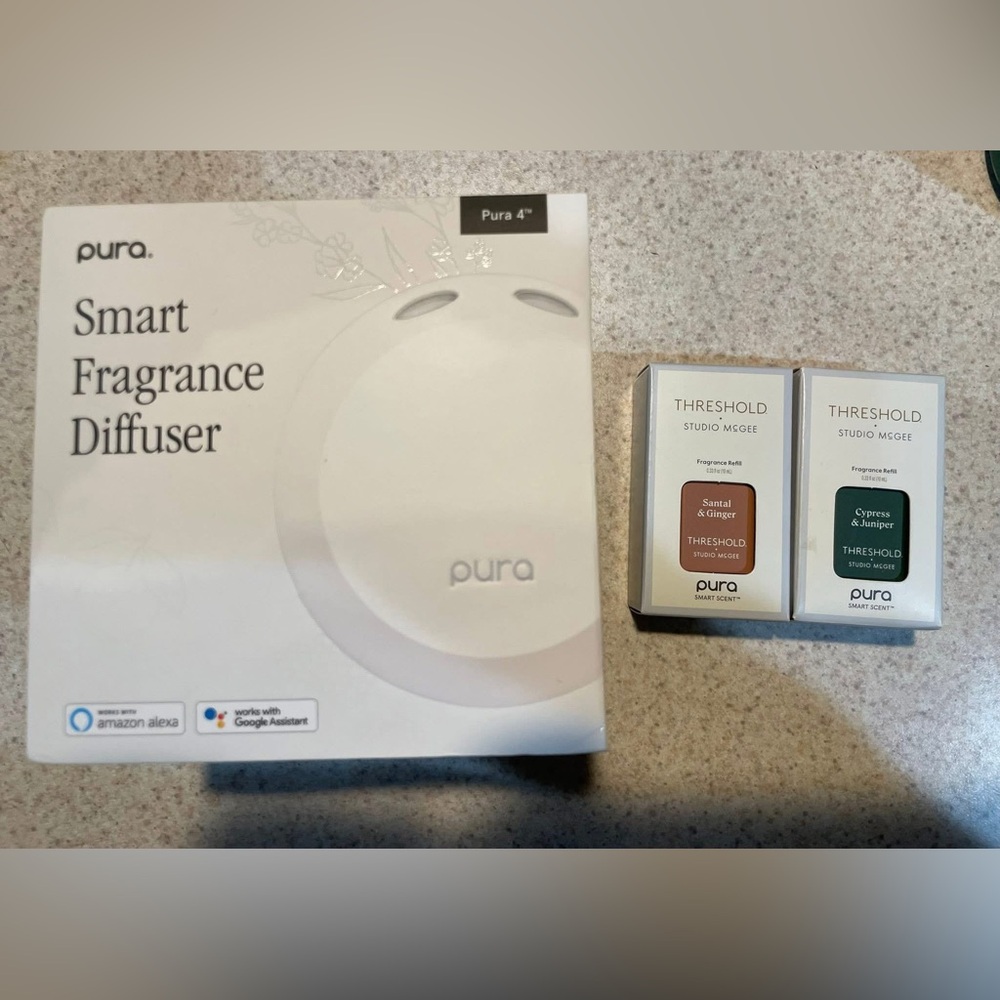 Pura (V4) Smart Fragrance Diffuser with Threshold Scents
